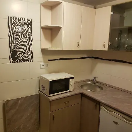 Kossuth Lajos U. 176. *