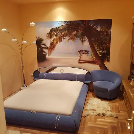 Kossuth Lajos U. 176. *