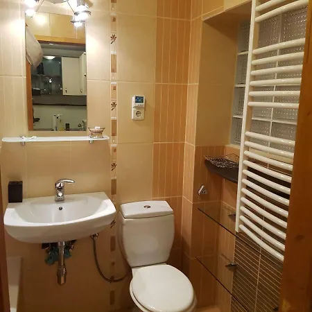 Kossuth Lajos U. 176. Apartamento *