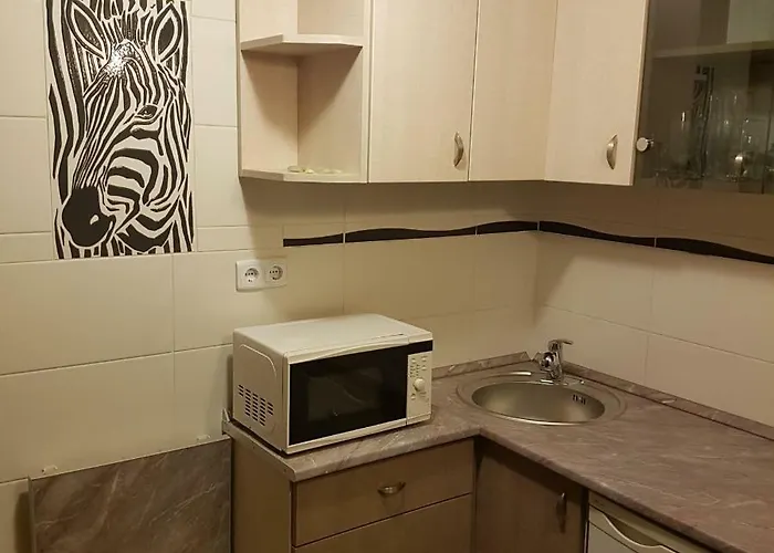 Kossuth Lajos U. 176. *